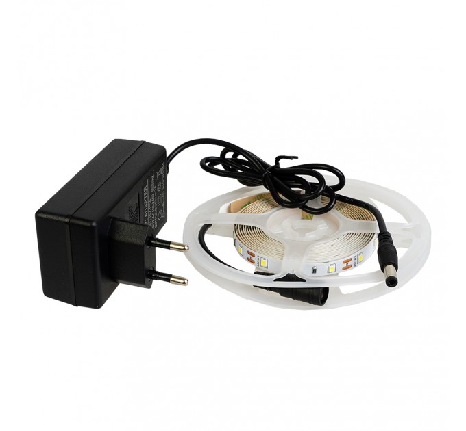 LIGHTEX КОМПЛЕКТ LED ЛЕНТА 2835 60БР/М 4.8W/M 106LM/W CW 6000K IP20 220V 3М С АДАПТОР LIGHTEX