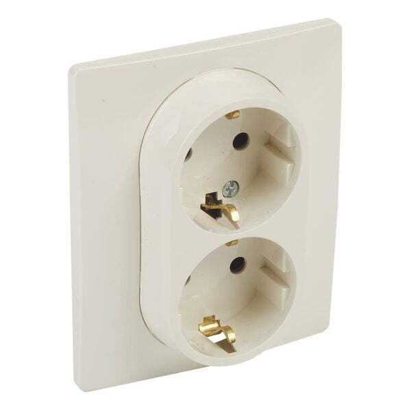 ДВОЕН КОНТАКТ ШУКО 16A В БЛИСТЕР ЦВЯТ КРЕМ NILOE LEGRAND