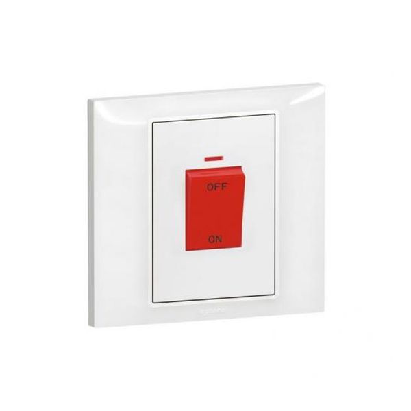 LEGRAND - БОЙЛЕРЕН КЛЮЧ 45А С ИНДИКАЦИЯ BELANKO S БЯЛ 617676