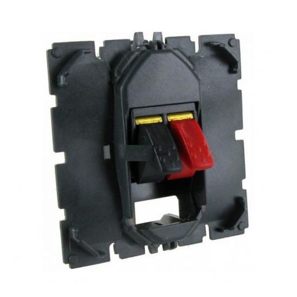 LEGRAND - ЕДИНИЧНА РОЗЕТКА ЗА ТОНКОЛОНИ 67311