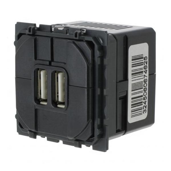LEGRAND - ДВОЕН USB КОНТАКТ 2400MA 5V ЗА ЗАРЕЖДАНЕ 67462