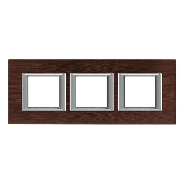 BTICINO - HA4802M3HLWE ТРОЙНА РАМКА 3Х2М WENGE ДЪРВО ПРАВОЪГЪЛНА AXOLUTE