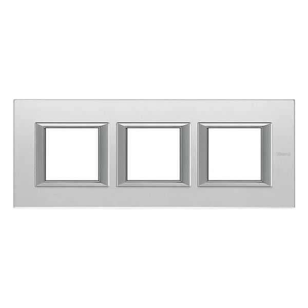BTICINO - HA4802M3HVSA ТРОЙНА РАМКА 3Х2М ACID MIRROR СТЪКЛО ПРАВОЪГЪЛНА AXOLUTE