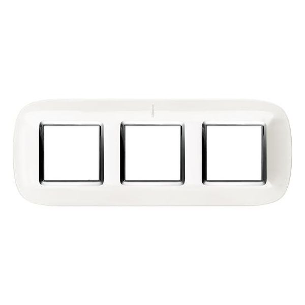 BTICINO - HB4802M3HD ТРОЙНА РАМКА 3Х2М БЯЛА ЕЛИПСОВИДНА AXOLUTE