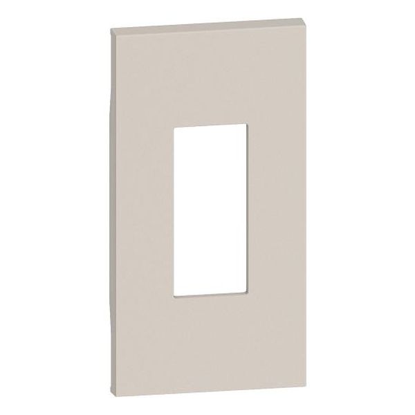 BTICINO - ЛИЦЕВ ПАНЕЛ ЗА ЕДИНИЧНИ РОЗЕТКИ RJ45/LED ЛАМПА K4381 2 МОД. ЦВЯТ КРЕМ LIVING NOW BTICINO KM07M2