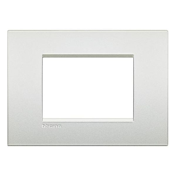 BTICINO - LNC4803PR РАМКА 3М PEARL WHITE МЕТАЛНА LIVINGLIGHT AIR