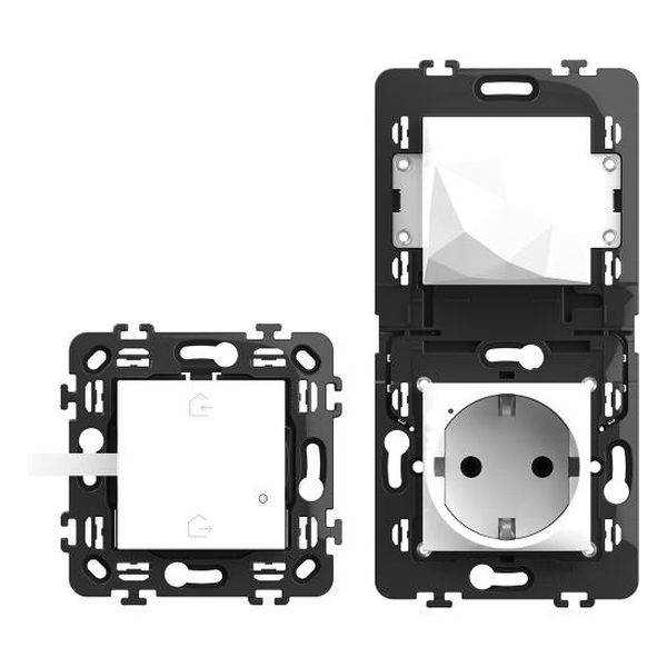 BTICINO - RW4501C СТАРТОВ ПАКЕТ SMART (СВЪРЗАН КОНТАКТ С GATEWAY + MASTER КЛЮЧ БЕЗЖИЧЕН) С НОСЕЩИ РАМКИ ЦВЯТ БЯЛ CLASSIA BTICINO С NETATMO