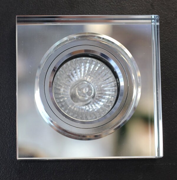 ЛУНА СТАЦИОНАРНА MR16 БЯЛА