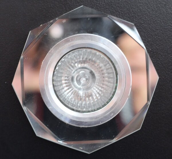 ЛУНА СТАЦИОНАРНАSTB04 HEX БЯЛА