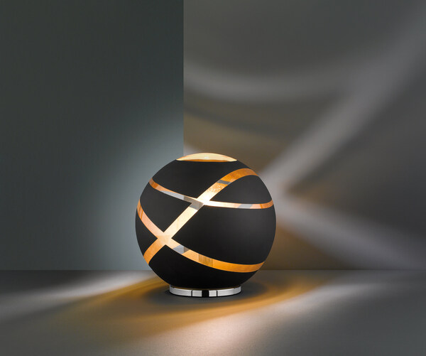 TRIO НАСТОЛНА ЛАМПА 506100132 FARO