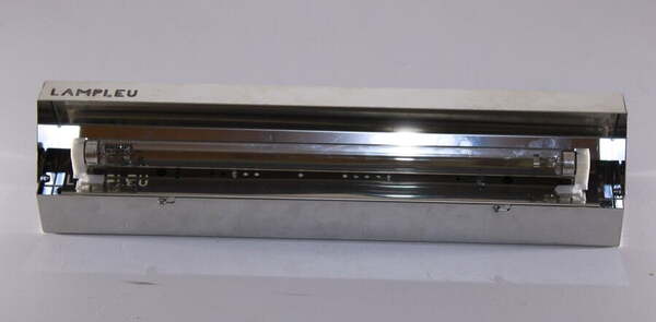 БАКТЕРИЦИДНА UVC ЛАМПА 15 W С ПРЕДПАЗЕН ЕКРАН