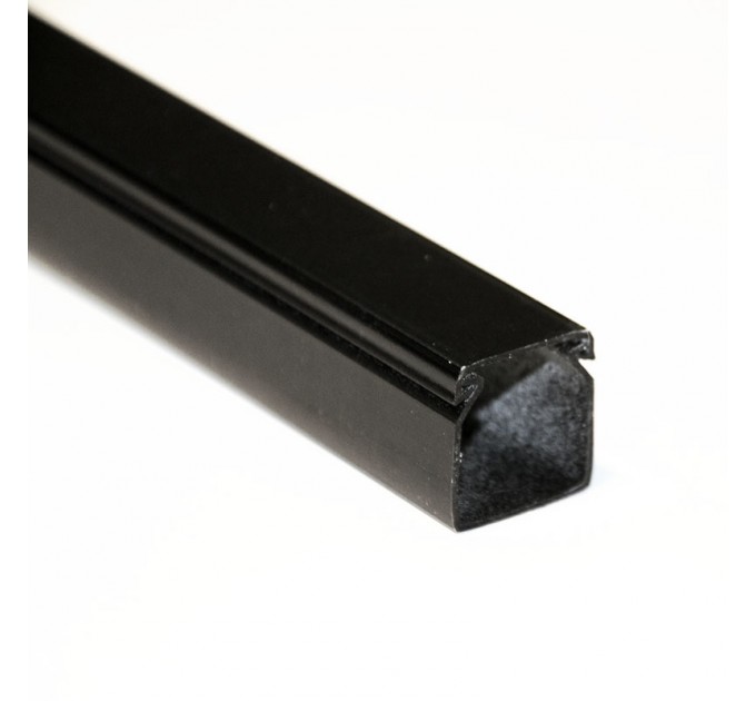 LIGHTEX КАБЕЛЕН КАНАЛ 25X25 ЧЕРЕН 2 МЕТРА LIGHTEX