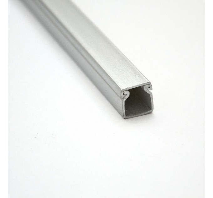 LIGHTEX КАБЕЛЕН КАНАЛ 25X25 СРЕБРО 2 МЕТРА LIGHTEX