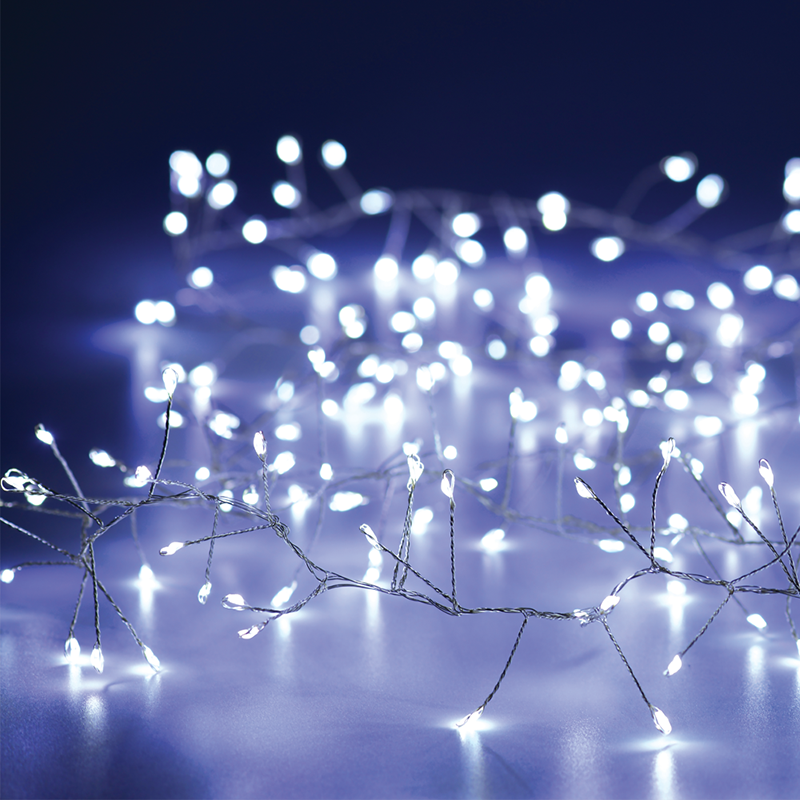 ACA LIGHTING CHRISTMAS X01502117 50 CLUSTER LED STRING LIGHTS, CW, SILVER COPPER WIRE & BAT. 3XAA IP20 2.5M+30CM, 3W