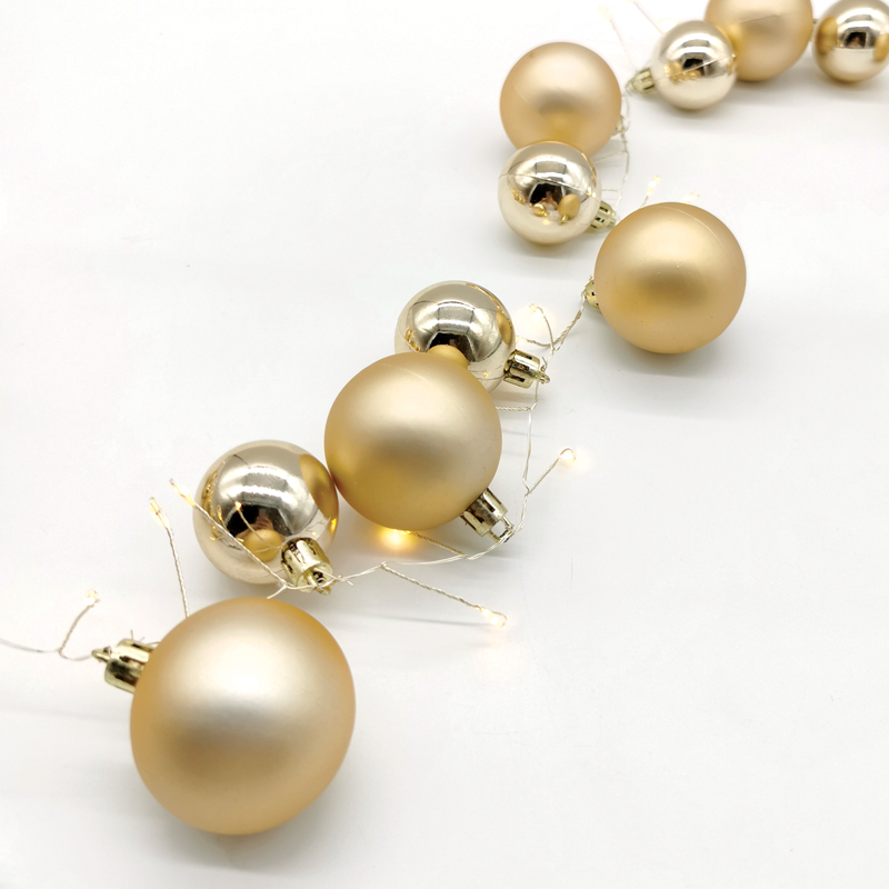 ACA LIGHTING CHRISTMAS X068011228 "40 SILVER-CHROME BALLS" 80 CLUSTER MINI LED STRING LIGHTS, WW, SILVER COPPER WIRE, BAT. (3ΑΑ) IP20 30cm+2m